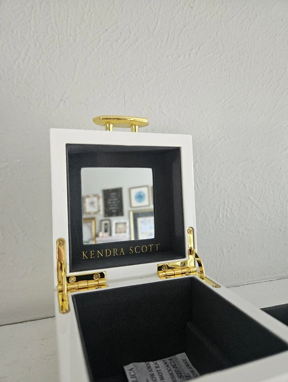 NWOT Kendra Scott Small Jewelry Box